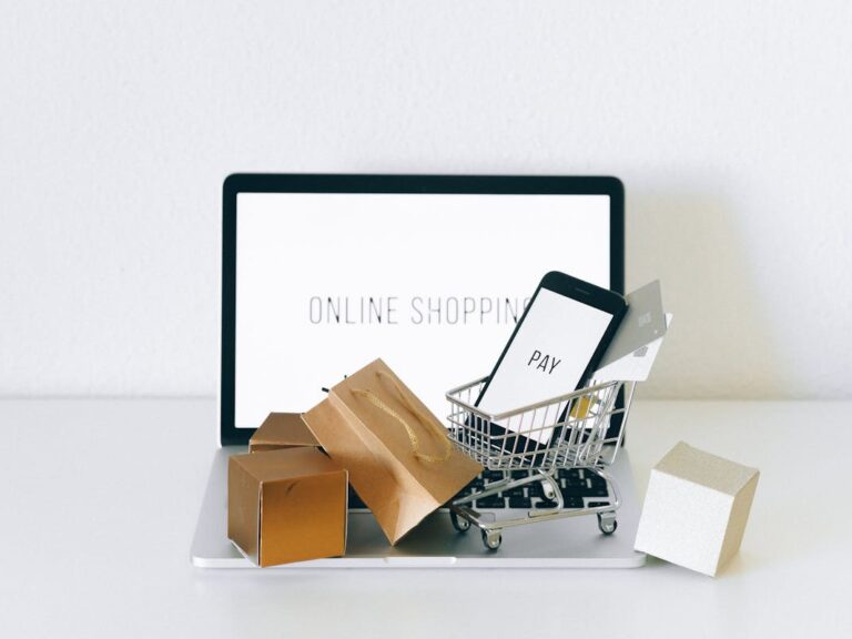 WooCommerce vs Wix eCommerce comparison Screenwalker WooCommerce vs Wix eCommerce beginners platform comparison